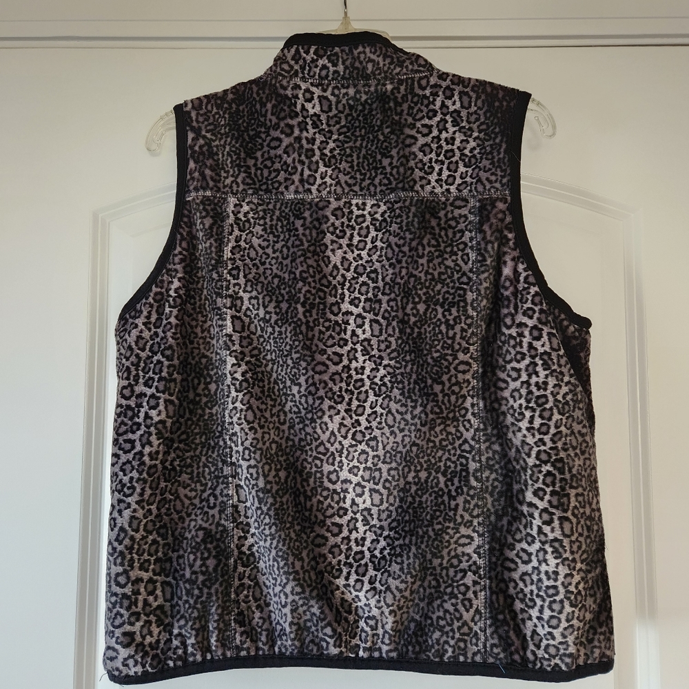 "BARRAGE" PLUSH ANIMAL PRINT ZIP FRONT VEST SIZE PETITE LARGE - Picture 2 of 5
